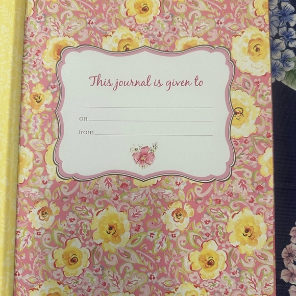 Pink Floral Grandma Journal - Picture 3 of 5